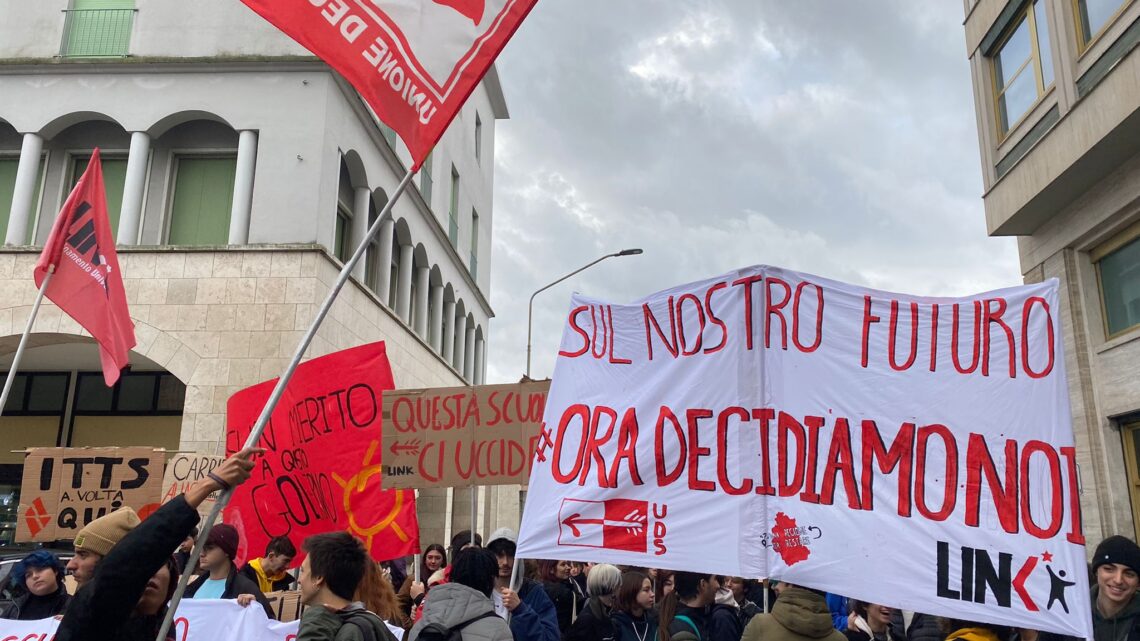 SCOPPIA DI NUOVO LA CRISI ABITATIVA A PERUGIA. I SINDACATI STUDENTESCHI SUL PIEDE DI GUERRA. LINK INVOCA UNA MOBILITAZIONE PIU’ FORTE DELLO SCORSO ANNO.