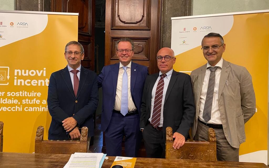 AMBIENTE; ATTIVATO BANDO REGIONALE CON 5,5 MILIONI DI EURO DI INCENTIVI PER SOSTITUIRE STUFE, CAMINETTI E CALDAIE ALIMENTATI A BIOMASSE CON IMPIANTI AD ALTA EFFICIENZA E BASSE EMISSIONI