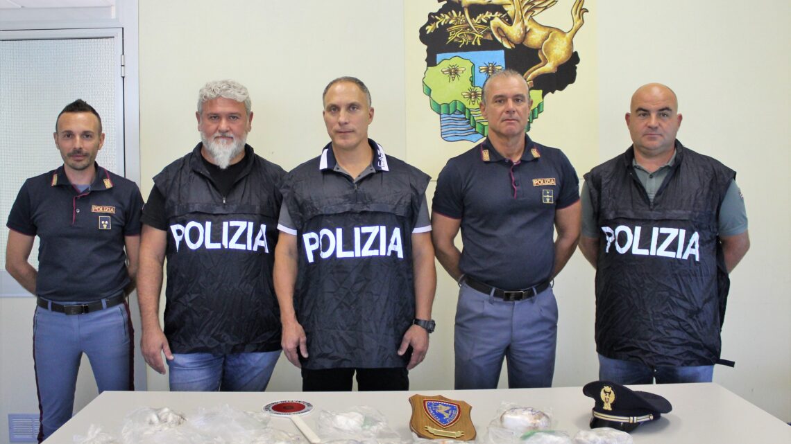DUE UOMINI ARRESTATI DALLA POLIZIA DI STATO PER SPACCIO INTERNAZIONALE