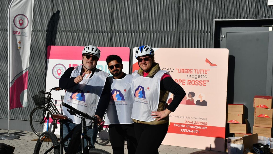 IN BICI CONTRO LA VIOLENZA DI GENERE