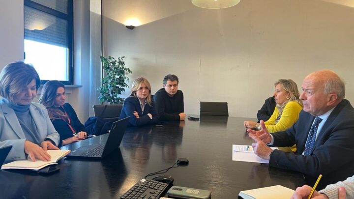 TRASPORTI, RIUNITO IL TAVOLO DI CONFRONTO TRA REGIONE UMBRIA, TRENITALIA E COMUNE DI ORVIETO