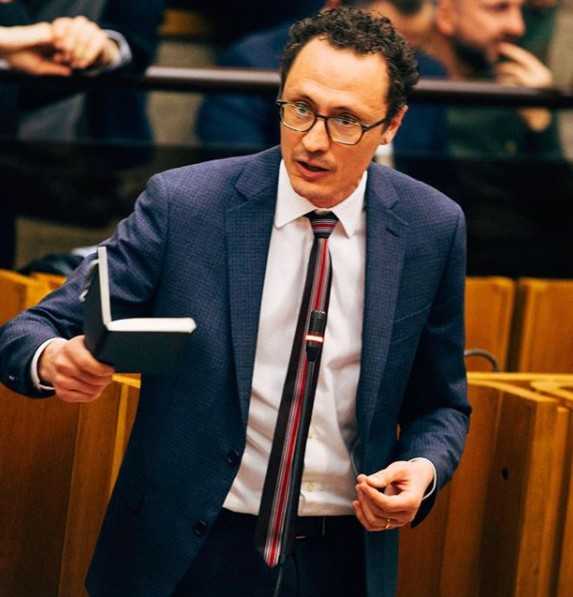“ACCOGLIERE LA RICHIESTA DI 22 COMUNI UMBRI, SOSPENDERE L’ENTRATA IN VIGORE DEL PERMESSO DI TRANSITO DEI VEICOLI SUI SENTIERI”