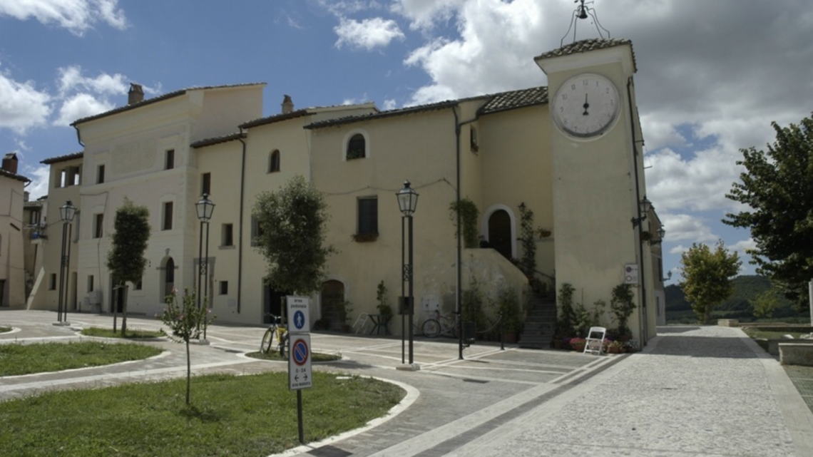 ATTIGLIANO, STOP DAL COMUNE AI BUONI PASTO CARTACEI PER LA MENSA SCOLASTICA