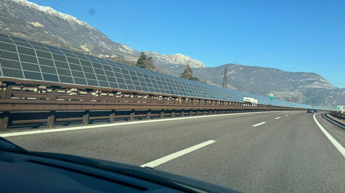 ASSESSORE MELASECCHE: DALLA REGIONE UMBRIA DUE RICHIESTE ALL’ANAS PER BARRIERE FONOASSORBENTI E FOTOTOVOLTAICHE E CARTELLONISTICA DI PROMOZIONE TURISTICA ANALOGHE A QUELLE PRESENTI SULL’AUTOSTRADA DEL BRENNERO