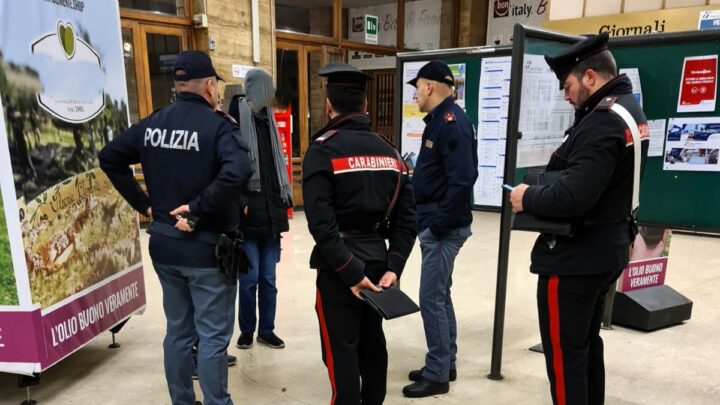 CONTROLLI INTERFORZE DIRETTI DALLA POLIZIA DI STATO DI TERNI PER GARANTIRE UNA “MOVIDA SICURA”