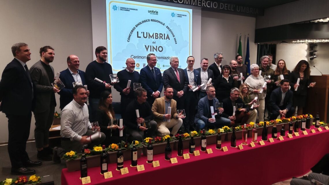 LA CERIMONIA DI PREMIAZIONE DELLA TERZA EDIZIONE DEL CONCORSO ENOLOGICO REGIONALE  “L’UMBRIA DEL VINO” HA SVELATO I 21 VINI VINCITORI