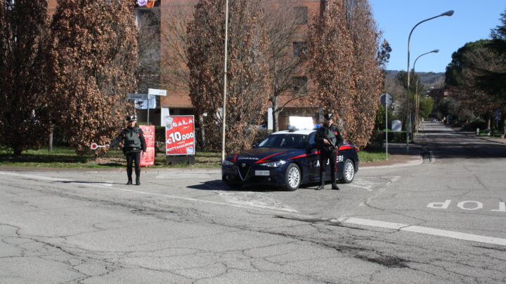 ORVIETO – CONTROLLI STRAORDINARI DEL TERRITORIO: 4 PERSONE DENUNCIATE ED UNA SEGNALATA PER POSSESSO DI STUPEFACENTI.