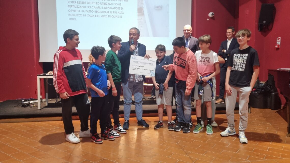 PREMIATE LE SCUOLE VINCITRICI DI ACQUA AMICA 2024