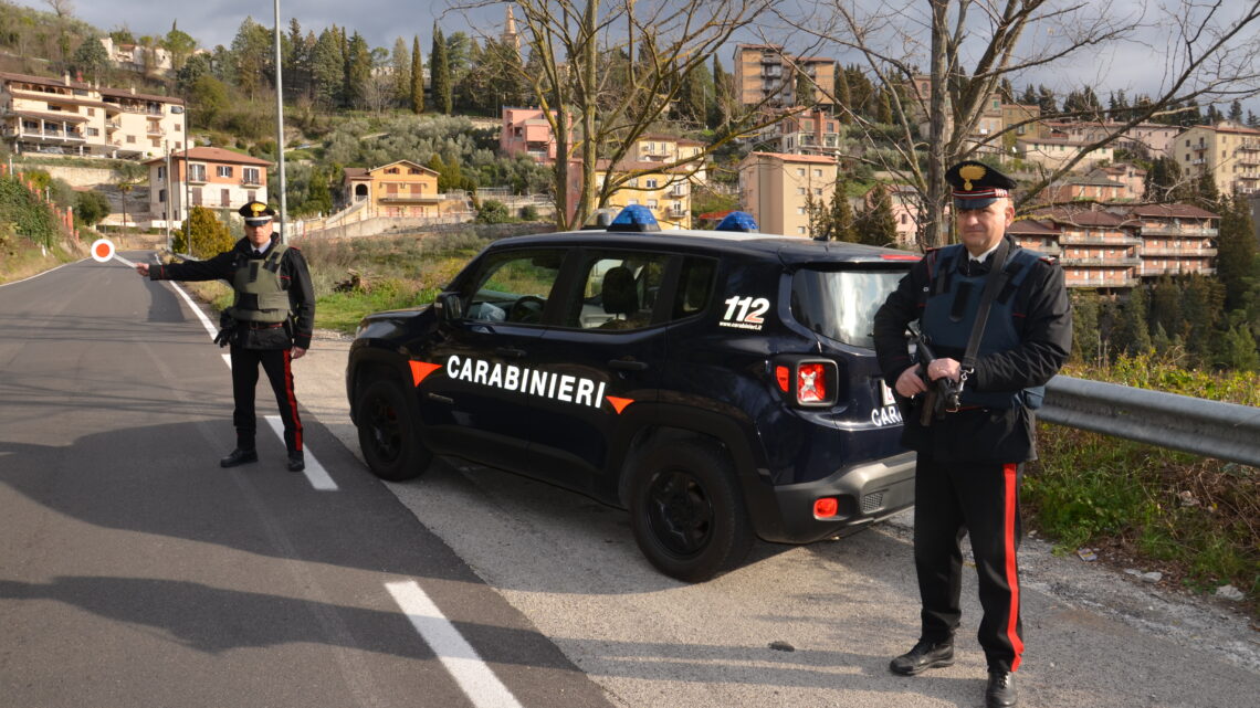 PIEDILUCO: SORPRESO A RUBARE DAI DISTRIBUTORI AUTOMATICI DI ALIMENTI, DEFERITO IN S.L. DAI CARABINIERI UN 50ENNE.