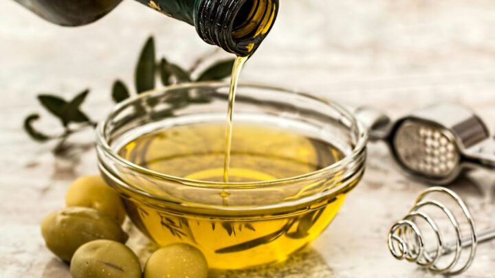 ORO VERDE DELL’UMBRIA,  VIA AL CONCORSO CHE ESALTA  LA QUALITÀ DELL’OLIO  E IL FUTURO DELL’OLIVICOLTURA UMBRA. UN’OPPORTUNITÀ IMPERDIBILE  PER I PRODUTTORI DI OLIO
