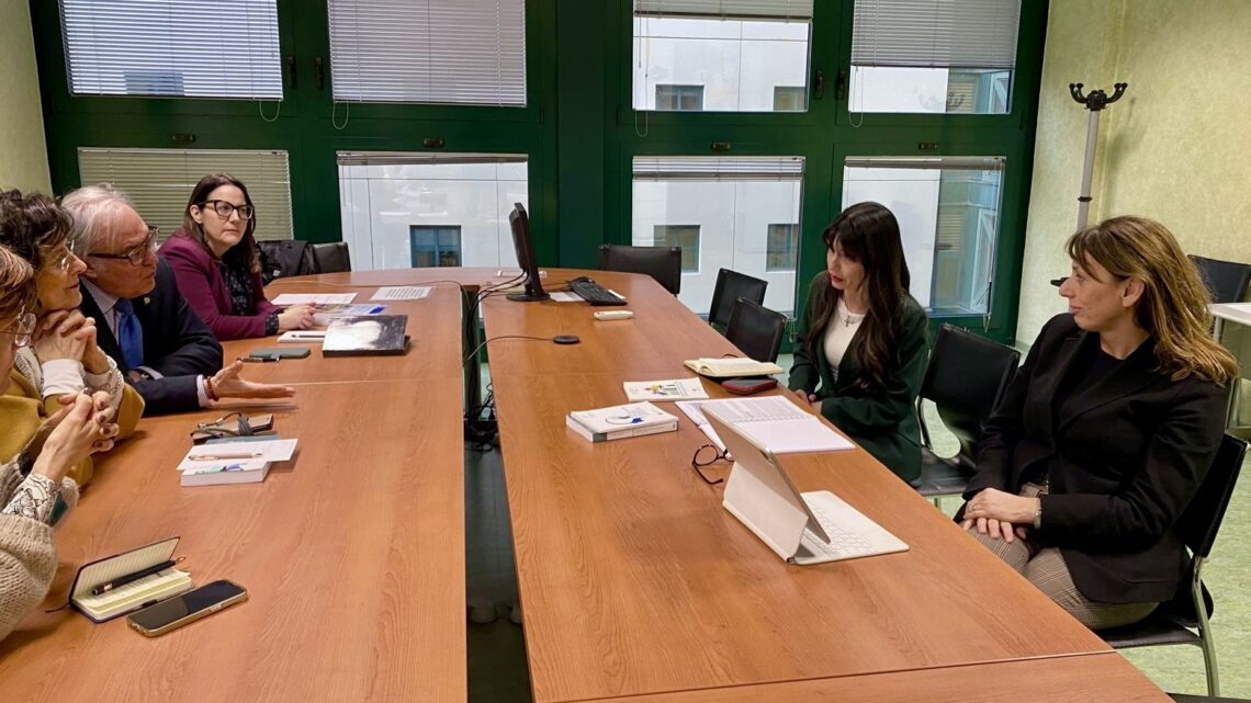 LA PRESIDENTE PROIETTI E LA DIRETTRICE DONETTI INCONTRANO IL PRESIDENTE DELL’ORDINE DEGLI PSICOLOGI LAZZARI 