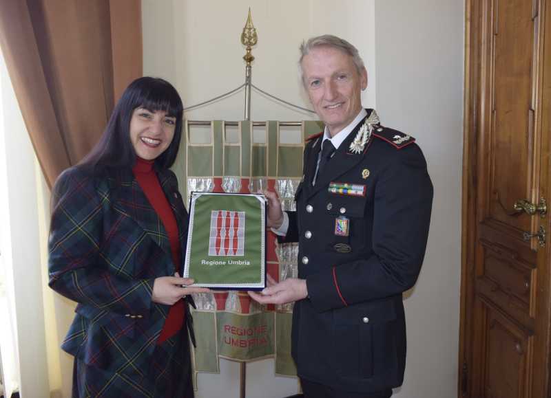 LA PRESIDENTE DELL’ASSEMBLEA LEGISLATIVA, SARAH BISTOCCHI, HA INCONTRATO IL GENERALE DEI CARABINIERI LUCA CORBELLOTTI