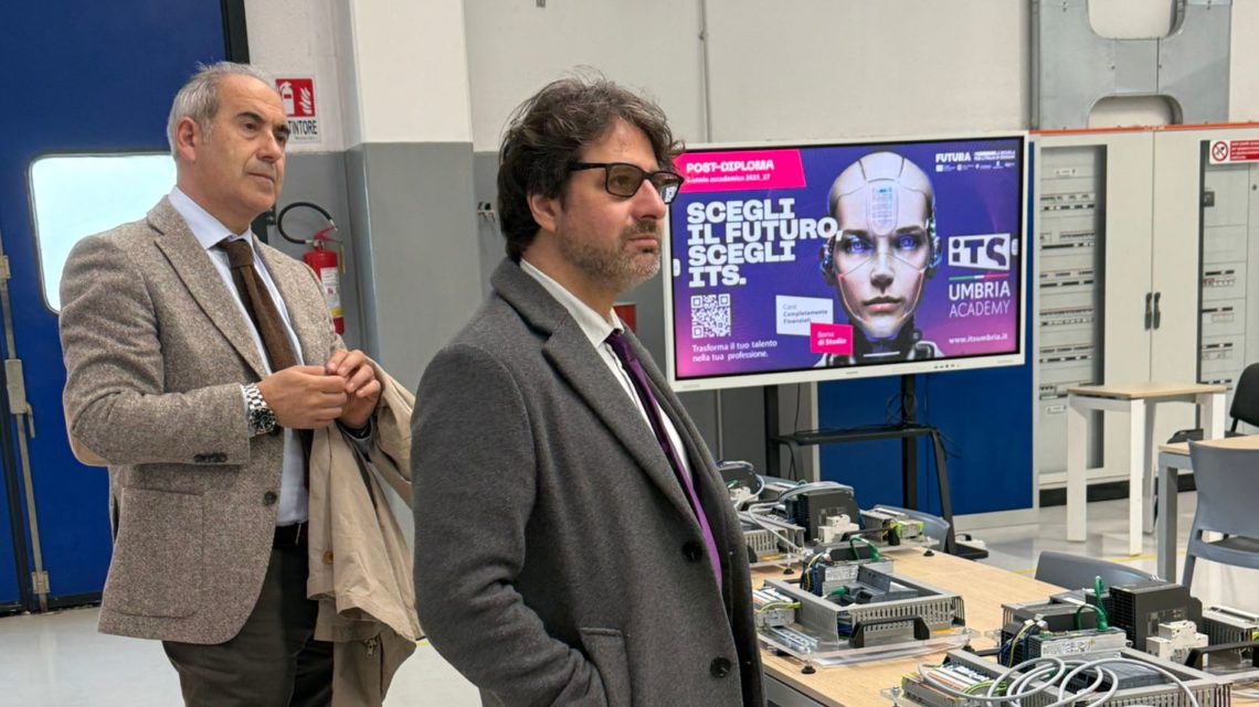 L’ASSESSORE BARCAIOLI IN VISITA ALL’ITS UMBRIA ACADEMY: “INVESTIRE NELLA FORMAZIONE TECNICA PER AFFRONTARE LE SFIDE DEL FUTURO”
