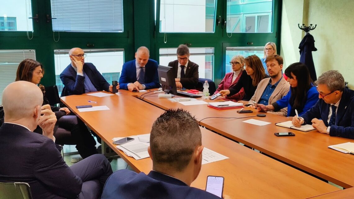 LA PRESIDENTE PROIETTI E LA GIUNTA PROSEGUONO LA FASE DI CONCERTAZIONE DELLA MANOVRA FINANZIARIA CON ANCI UMBRIA E TUTTI I SINDACI DEI COMUNI DELLA REGIONE