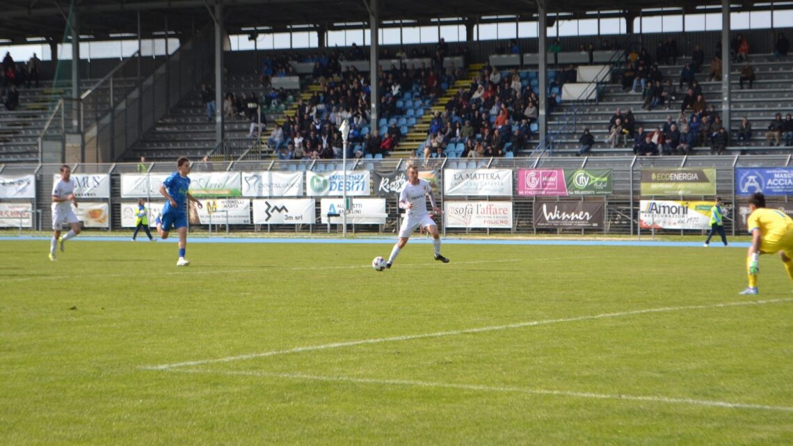 OTTAVA MERAVIGLIA IN TRASFERTA: IL DERBY È BIANCOROSSO