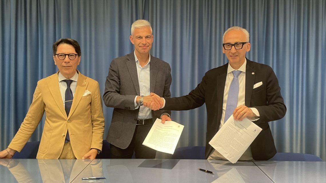 DERUTA DIVENTA LABORATORIO DI RIGENERAZIONE URBANA: SIGLATO IL PROTOCOLLO TRA COMUNE E CONFCOMMERCIO PER IL PROGETTO CITIES