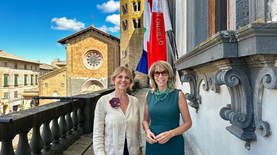 L’AMBASCIATRICE IRLANDESE IN ITALIA PATRICIA O’BRIEN IN VISITA A ORVIETO