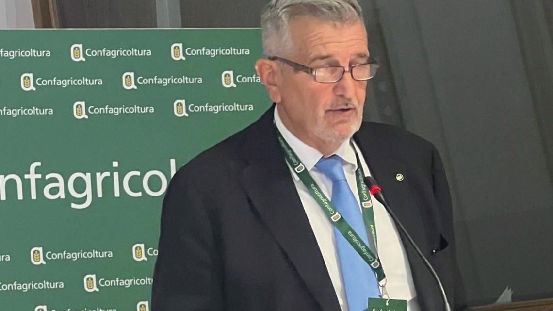 CONFAGRICOLTURA E CONFERENZA UNIVERSITARIA DI A.G.R.A.R.I.A. (IN RAPPRESENTA DI OLTRE 25 SEDI UNIVERSITARIE) INSIEME PER LA FORMAZIONE NEL SETTORE PRIMARIO.