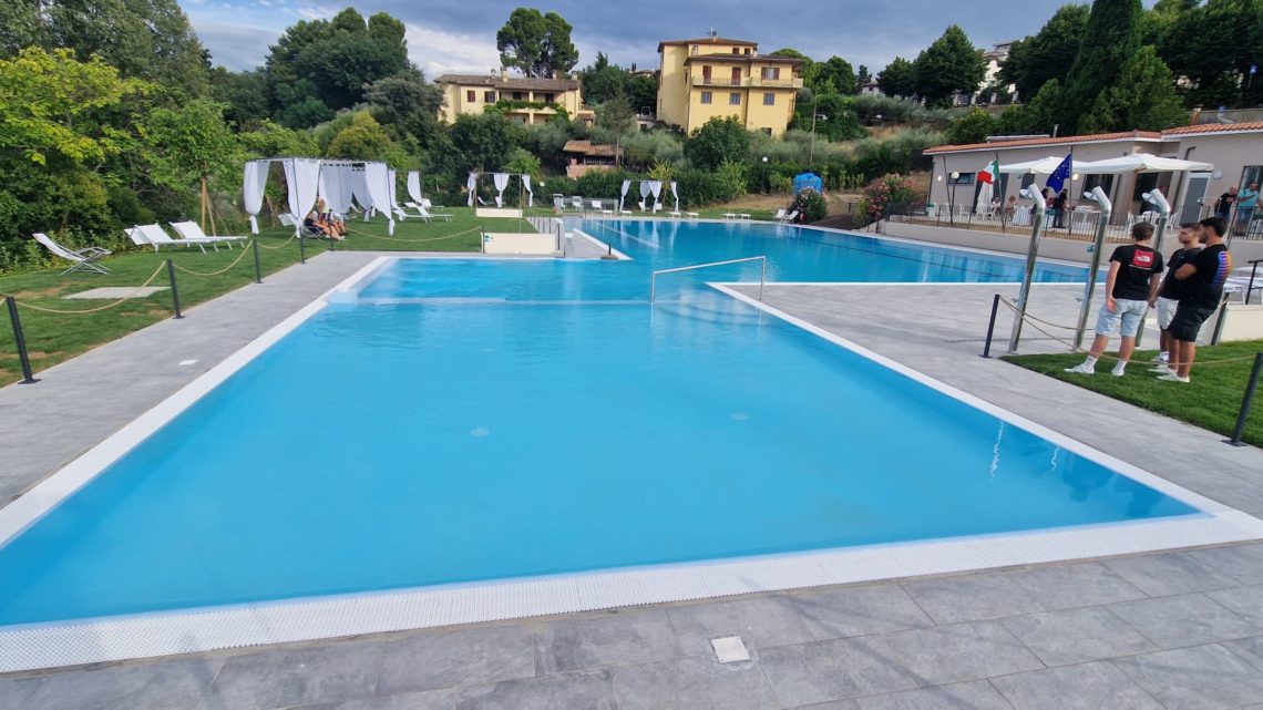 INAUGURATA LA PISCINA DI CASTEL RITALDI. PRESCIUTTI: “IN QUESTE GIORNATE UN AMMINISTRATORE VIENE RIPAGATO DI TUTTI I SACRIFICI CHE FA”