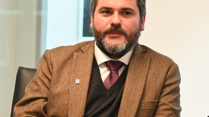 ASSESSORE THOMAS DE LUCA: “LA LEGGE ENERGIA UMBRA È LA CHIAVE PER IL FUTURO ENERGETICO DELL’UMBRIA E PER COLMARE IL VUOTO DI ANNI DI MANCATE DECISIONI DA PARTE DELLA POLITICA”