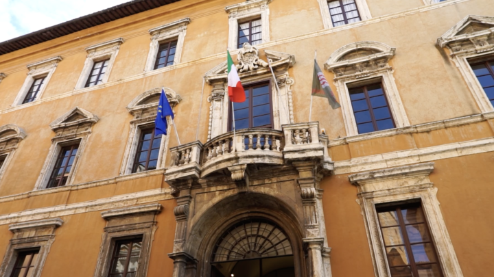 INTELLIGENZA ARTIFICIALE NELLA PA: UMBRIA E PUGLIA SIGLANO L’ACCORDO REG4IA PER INNOVARE I SERVIZI PUBBLICI