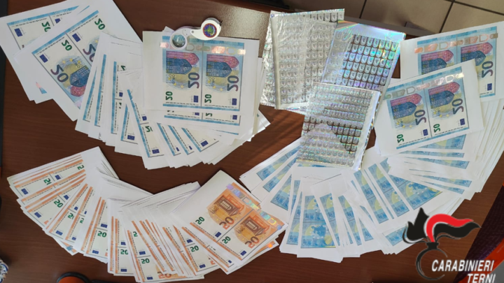 TERNI – 18ENNE TROVATO CON OLTRE 35.000 € DI BANCONOTE CONTRAFFATTE: ARRESTATO.