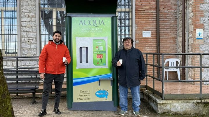 MONTECCHIO, ATTIVATA LA CASETTA DELL’ACQUA A MELEZZOLE, LA SECONDA DOPO QUELLA NEL CAPOLUOGO, GORI: “ALTRO PASSO VERSO LA SOSTENIBILITÀ”