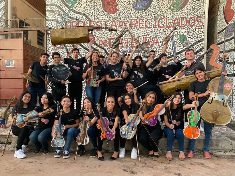 SUONI RICICLATI ITINERANTI PORTA IN UMBRIA LA VOGLIA DI CREDERE IN UN FUTURO MIGLIORE CON I 7 CONCERTI ORGANIZZATI DALLA FONDAZIONE FULVIO SBROLLI DI TERNI CHE HANNO PER PROTAGONISTI I RAGAZZI PARAGUAYANI DELL’ORCHESTRA RICICLATA DI CATEURA