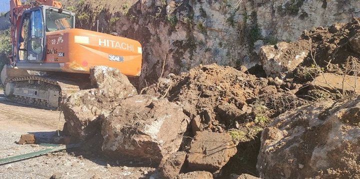 CALVI DELL’UMBRIA, INIZIATI I LAVORI DI BONIFICA E MESSA IN SICUREZZA SUL TRATTO URBANO DELLA SP 18 INTERESSATO DA UNA FRANA: PROVVEDIMENTI ANCHE PER ALCUNE SCUOLE