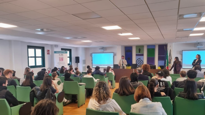 L’UMBRIA TRA LE QUATTRO REGIONI IN ITALIA PER “RACCOGLIAMO LE IDEE”, CHIAMATA ALLA PARTECIPAZIONE DEGLI STUDENTI SU PROGETTI DI SVILUPPO SOSTENIBILE