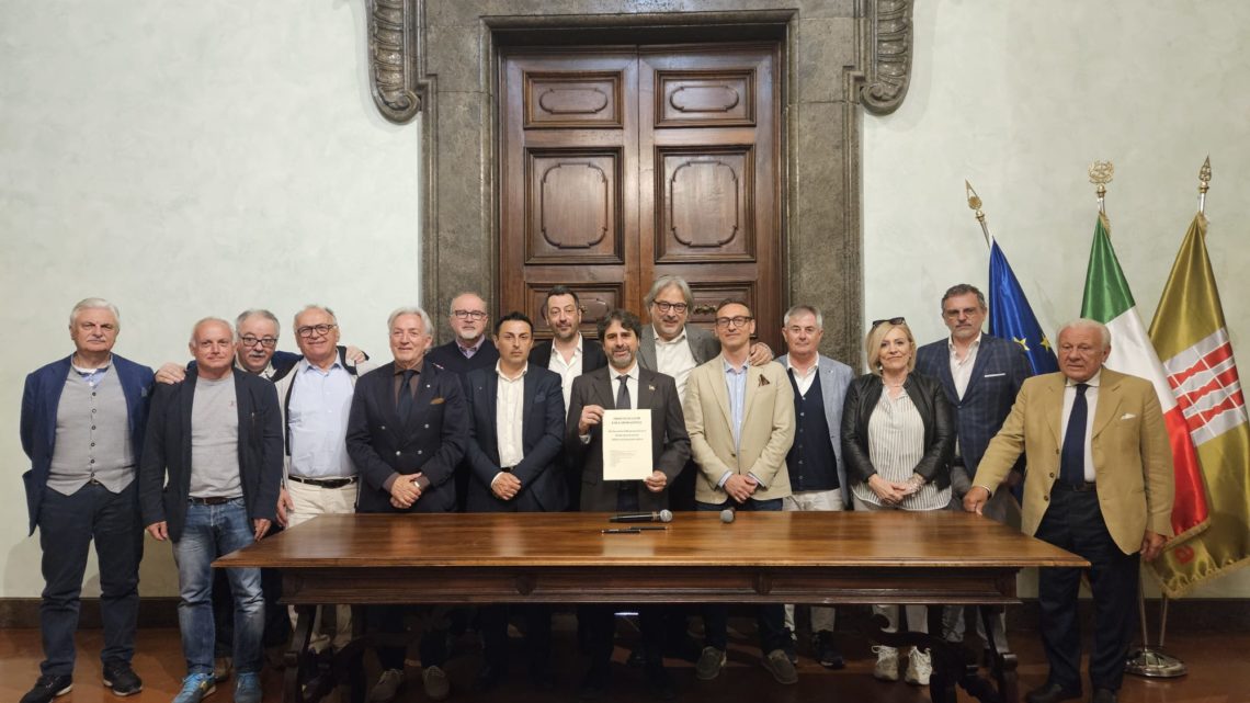 L’UMBRIA INVESTE SULLA LONGEVITÀ: SIGLATO A PALAZZO DONINI IL PROTOCOLLO PER L’INVECCHIAMENTO ATTIVO