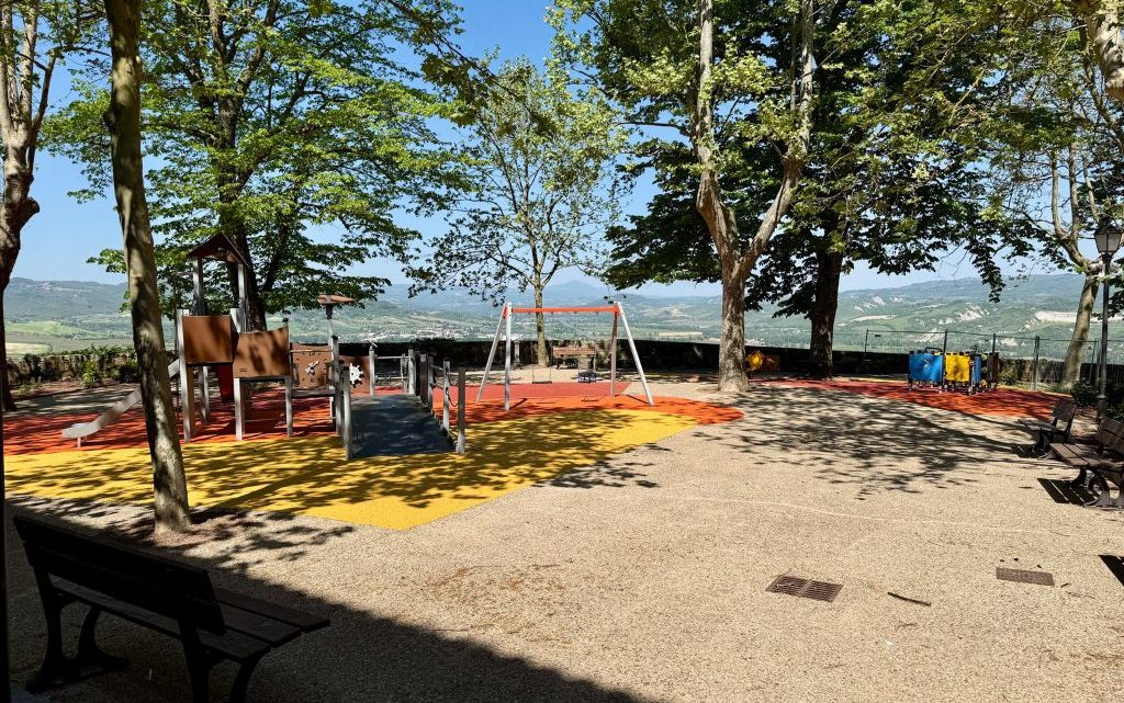 GIOVEDÌ 23 APRILE RIAPRE AL PUBBLICO IL GIARDINO DELLA CONFALONIERA COMPLETAMENTE RIQUALIFICATO