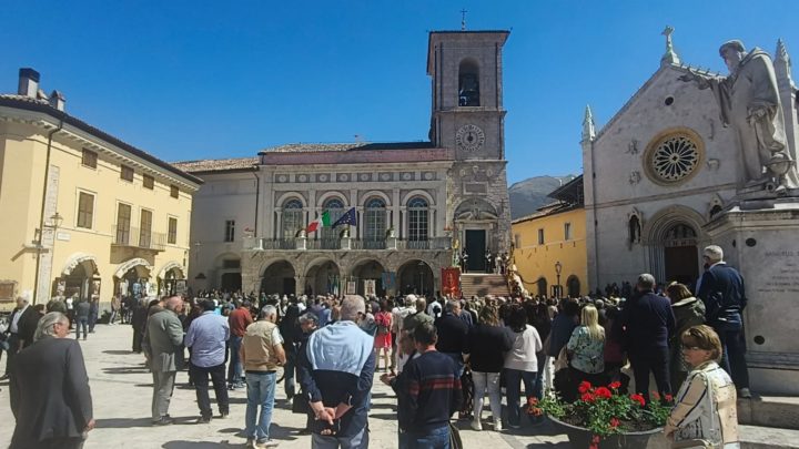 SISMA 2016, A NORCIA INAUGURATO IL PALAZZO COMUNALE: SIMBOLO DI RINASCITA E MODELLO INTERNAZIONALE DI SICUREZZA SISMICA