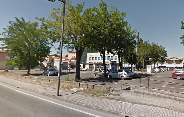 LUNEDI 27 APRILE DIVIETO DI TRANSITO PEDONALE E SOSTA SU QUATTRO STALLI AUTO IN PIAZZA DEL COMMERCIO