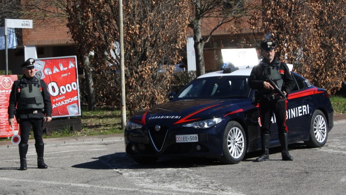 ORVIETO – TURISTI RITROVANO OLTRE 2.000,00 € IN CONTANTI E LI CONSEGNANO AI CARABINIERI.